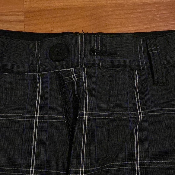 Micros Boys Plaid Shorts - Picture 3 of 5